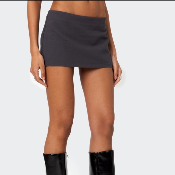 Women's Charcoal Mini Skort - Modern Low-Rise Style - Picture 4 of 8